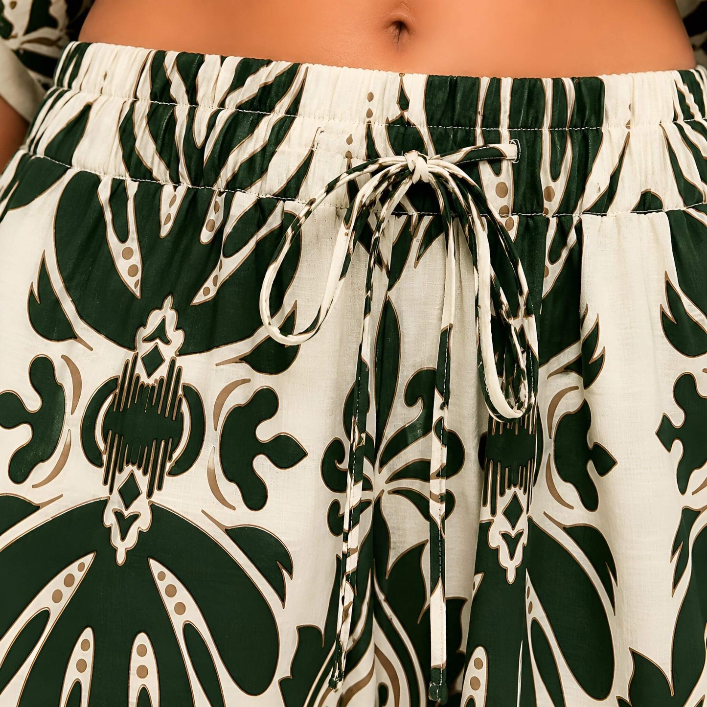 2-Piece Green Short Sleeve Printed Set